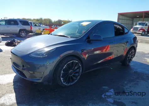 2022 Tesla Model Y Performance Dual Motor All-Wheel Drive from USA, damaged, VIN 7SAYGDEF9NF551722